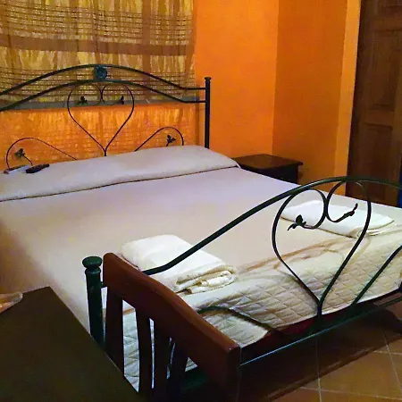 Agriturismo Alle Roverelle Lantgård
